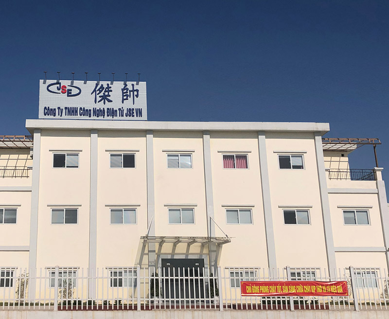 越南杰帥電子有限公司采購(gòu)我司晉力達(dá)2臺(tái)大型波峰焊，用于數(shù)據(jù)線及充電器加工